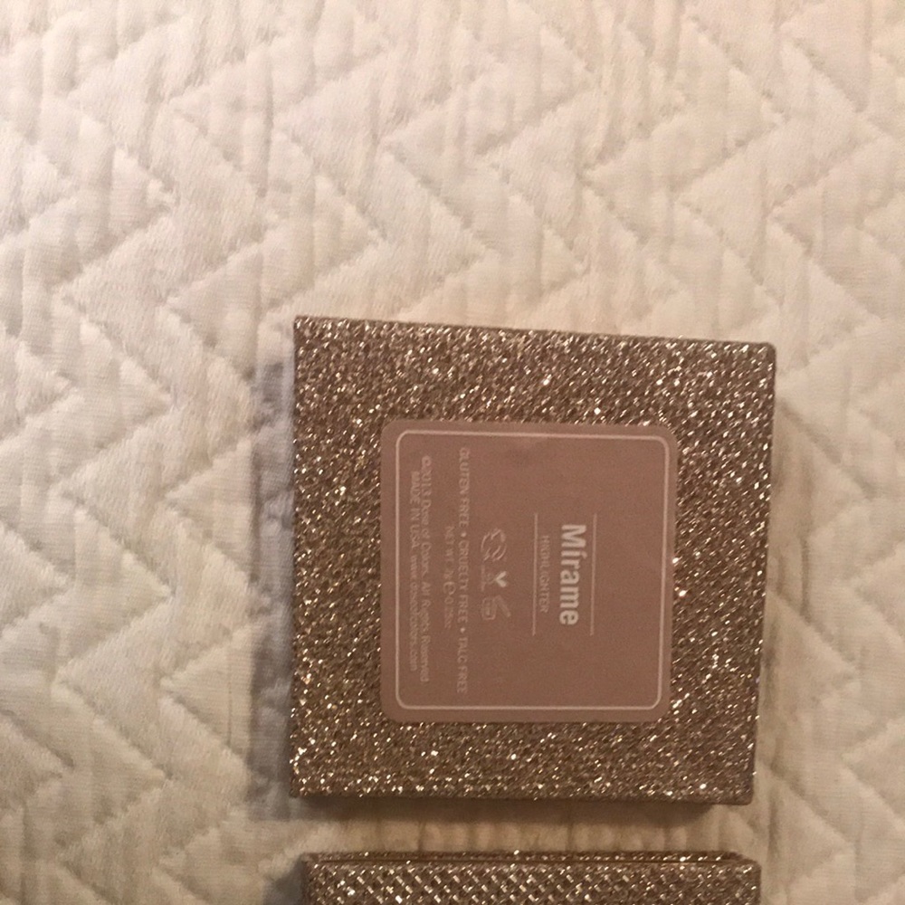 Dose of colors makeup collection - Picture 2 of 5